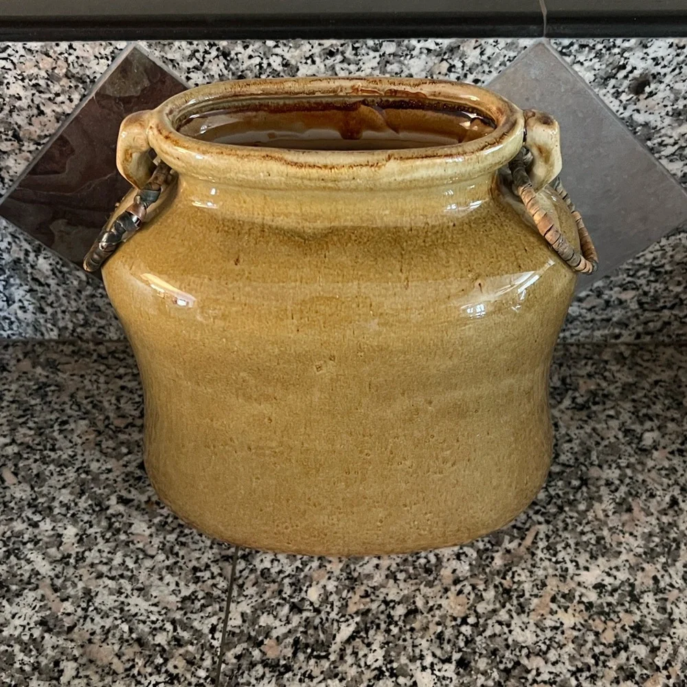 Rustic Glazed Stoneware Pottery Vase Farmhouse Decor‎ Wicker Handles Neutral
